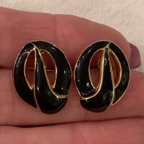 Monet Jewelry - Monet gold tone black enamel classic vintage earrings
